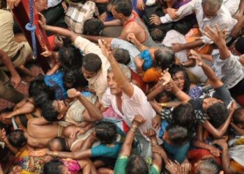 ინდოეთში, რელიგიურ შეკრებაზე ჭყლეტის შედეგად მინიმუმ 27 ადამიანი დაიღუპა