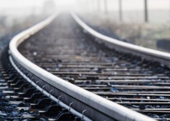 ლიანდაგზე მოძრავი ლოკომოტივი 35 წლის კაცს დაეჯახა – ის ადგილზე გარდაიცვალა