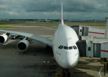 შეფერხებულია აეროპორტების, ბანკების, მედიაორგანიზაციების მუშაობა – გლობალური IT-სისტემის ხარვეზის შედეგები