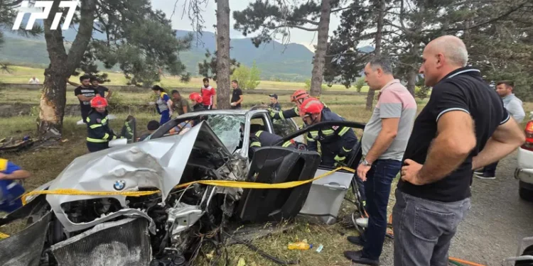 სამი ადამიანი დაშავდა ავტოსაგზაო შემთხვევის შედეგად ხაშური-ბორჯომის გზაზე