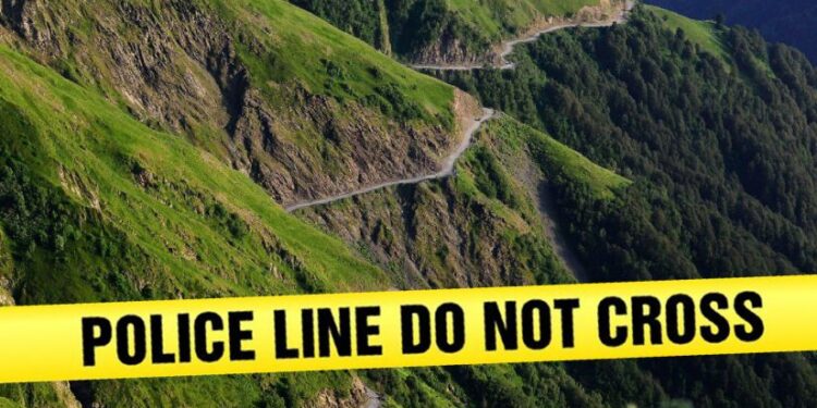 სამი ადამიანი დაშავდა თუშეთში ავტომანქანის სიმაღლიდან გადავარდნის შედეგად