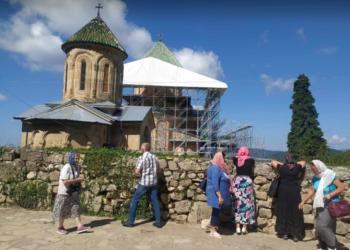 გელათი, რომელიც დღეს უნდა გახსნილიყო, ისევ დაკეტილია