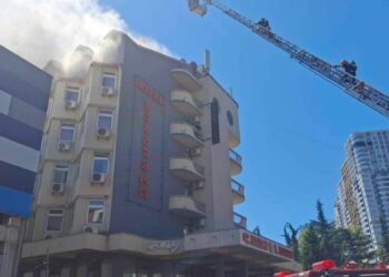 ბათუმში, ერთ-ერთ სასტუმროში ხანძარია