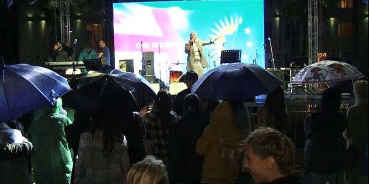 ვიდეო – ლანჩხუთში „ქართული ოცნების“ მხარდამჭერი კონცერტი გაიმართა