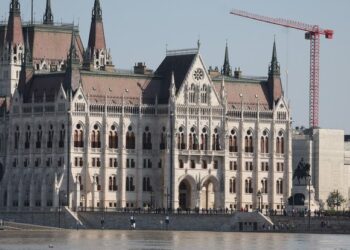 ბუდაპეშტში მდინარის ადიდების შედეგად უნგრეთის პარლამენტი დაიტბორა