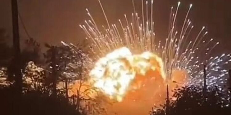 უკრაინული დრონებით იერიშის შედეგად რუსეთში იარაღის საწყობი აფეთქდა