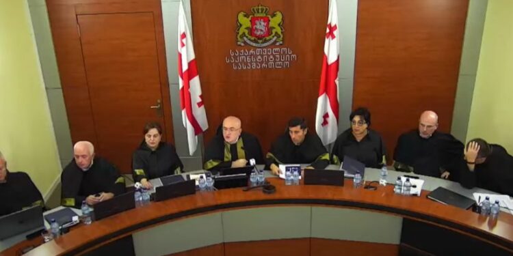 3-დღიანი განხილვის შემდეგ, საკონსტიტუციოს პლენუმი გადაწყვეტილების მისაღებად გავიდა