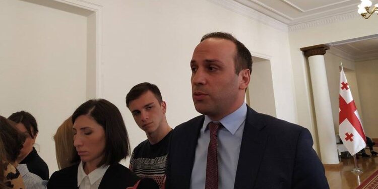 პარტია „გახარია საქართველოსთვის” ინფორმაციით, ლევან გოგიჩაიშვილს თავს 20-მდე პირი დაესხა