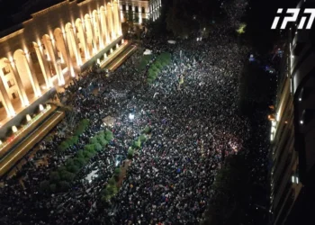 ოპოზიციური პარტიები ხელახალი არჩევნების ჩატარებას ითხოვენ, რომლის გამართვაზეც პასუხისმგებელი საერთაშორისო საარჩევნო ადმინისტრაცია იქნება