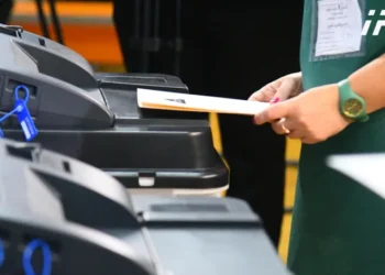 საზღვარგარეთ გახსნილი 52 უბნის შედეგების მიხედვით, ხმების 29.076%-ით „კოალიცია ცვლილებისთვის – გვარამია, მელია, გირჩი, დროა“ ლიდერობს