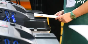 საზღვარგარეთ გახსნილი 52 უბნის შედეგების მიხედვით, ხმების 29.076%-ით „კოალიცია ცვლილებისთვის – გვარამია, მელია, გირჩი, დროა“ ლიდერობს