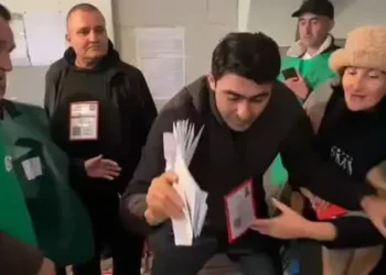 მარნეულის საკრებულოს თავმჯდომარის მოადგილე განმარტავს, რატომ ჩაყარა 69-ე საარჩევნო უბანზე ბიულეტენები საარჩევნო ყუთში