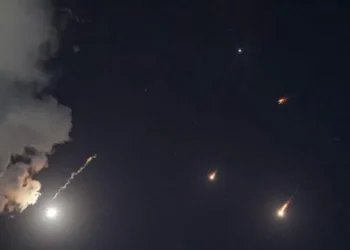 ირანმა ისრაელის მიმართულებით ბალისტიკური რაკეტები გაუშვა