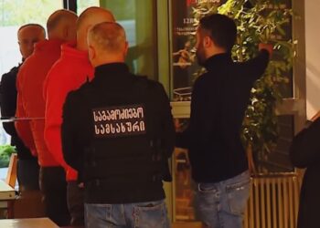 საერთაშორისო გამოცემა Reuters-ი, დღეს, საქართველოში ჩატარებულ ჩხრეკებზე სტატიას აქვეყნებს