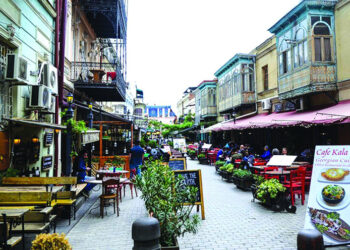 რაში ხარჯავენ უცხოელი ვიზიტორები საქართველოში ყველაზე მეტ თანხას