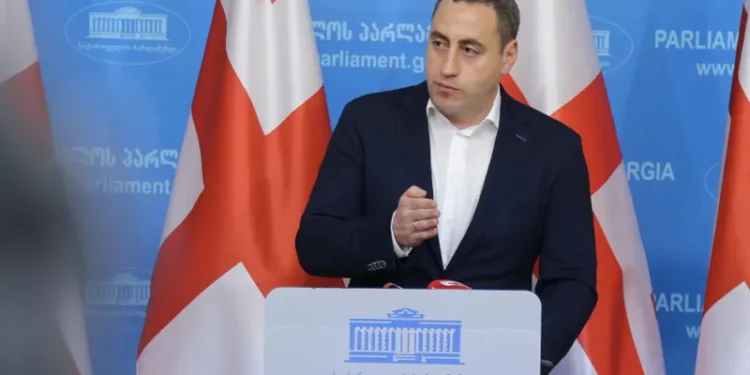დამთავრებულია ხალხო, „ოცნებას“ გადაუსვა ხაზი ცივილიზებულმა სამყარომ, არავინ აპირებს არც ივანიშვილთან, არც კობახიძესთან საუბარს – დადგა დრო, ჩვენც დავამთავროთ ამ ძალასთან ურთიერთობა – გიორგი ვაშაძე