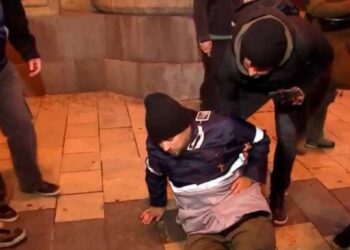 საპროტესტო აქციის დაშლისას რადიო თავისუფლების ჟურნალისტი, დავით ცაგარელი დაშავდა