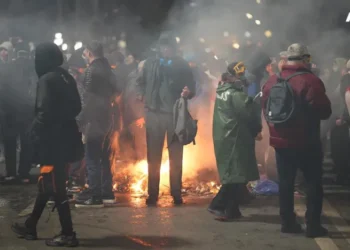 შსს – რუსთაველის გამზირზე აქცია გასცდა შეკრებისა და მანიფესტაციის კანონით დადგენილ ნორმებს – სამართალდამცველებმა გამოიყენეს კანონით დადგენილი სპეციალური საშუალებები