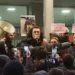 აქციის მონაწილეები „საქართველოს პირველი არხის“ მენეჯმენტის გადადგომას ითხოვენ