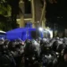 პარლამენტთან, 9 აპრილის ქუჩაზე, “რობოკოპები” და წყლის ჭავლის მანქანა გამოჩნდნენ