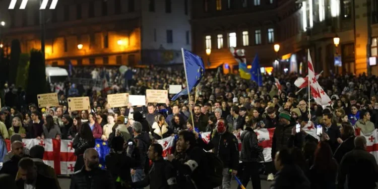 დღეიდან ჩვენ ვიწყებთ ქალაქის პარალიზებას – აქციის ორგანიზატორები