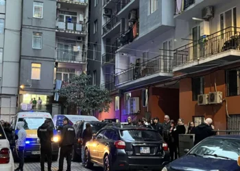 ბათუმში ლიფტის ჩავარდნის შედეგად 4 ადამიანი დაშავდა