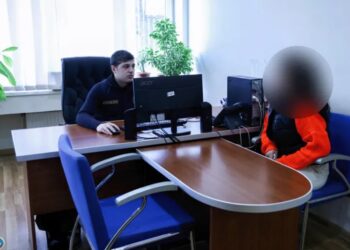 “მოტყუებით დაეუფლნენ 40-ზე მეტი მოქალაქის კუთვნილ 620 584 ლარს” – დაკავებულია 5 პირი