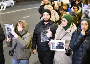 რესპუბლიკის მოედანთან ჟურნალისტებმა სოლიდარობის აქცია გამართეს