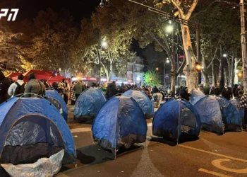 ჭავჭავაძის გამზირის მიმდებარედ ამ დროისთვის, 20-ზე მეტი კარავია გაშლილი – კვლავ პარალიზებულია მიმდებარე ქუჩები