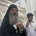 მეუფე იაკობი – რომ გარბიხარ და წერილებით მიმართავ, მაგ საქციელს ჩემ ახალგაზრდობაში ოთხი ასო ერქვა – ნურც რუსებს ავარევინებთ და ნურც ევროპელებს