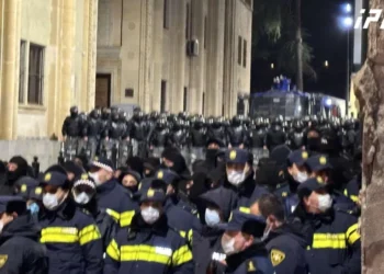 პარლამენტის უკანა შესასვლელთან სპეცრაზმია განლაგებული, სამართალდამცველები არიან მობილიზებული 9 აპრილის ქუჩაზეც