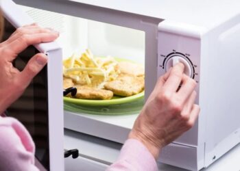 “ამ საკვების ხელმეორედ გაცხელება სახიფათოა” – პროდუქტები, რომლებიც შესაძლოა ორგანიზმისთვის მომწამლავი გახდეს