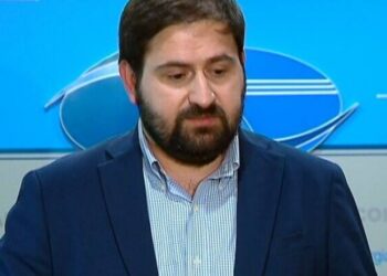 “ვალდებულნი არიან შეასრულონ კონსტიტუციის მოთხოვნები” – კომუნიკაციების კომისიის წევრი ოცნების ანტიევროპულ გადაწყვეტილებას ემიჯნება