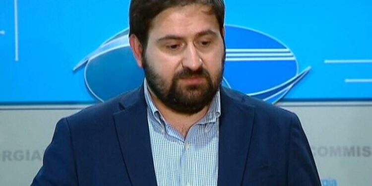 “ვალდებულნი არიან შეასრულონ კონსტიტუციის მოთხოვნები” – კომუნიკაციების კომისიის წევრი ოცნების ანტიევროპულ გადაწყვეტილებას ემიჯნება