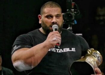 ლევან საგინაშვილმა ჯერი კადორეტი დაამარცხა და მსოფლიო ჩემპიონის ტიტული შეინარჩუნა