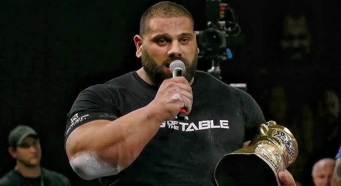 ლევან საგინაშვილმა ჯერი კადორეტი დაამარცხა და მსოფლიო ჩემპიონის ტიტული შეინარჩუნა