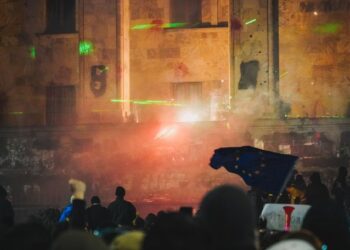 ”ქართულ ოცნებაში” ამჯერად სურთ, შეკრებების დროს ლაზერების გამოყენებაც აკრძალონ