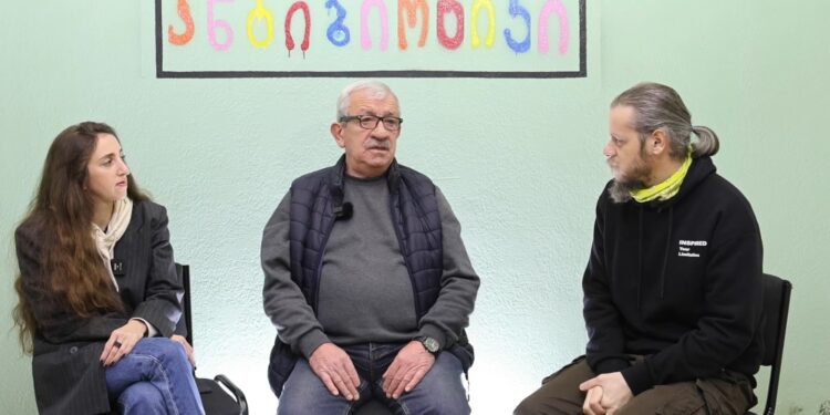 ”გეუბნებიან, რომ სადღაც არსებობს X გლობალური ომის პარტია, რომლისაც ეშინია მთელ მსოფლიოს და არ ეშინია მხოლოდ ივანიშვილს და ორბანს. ასეთ ადამიანებს რაზე უნდა ეკამათო” – ნოდარ გოგუა