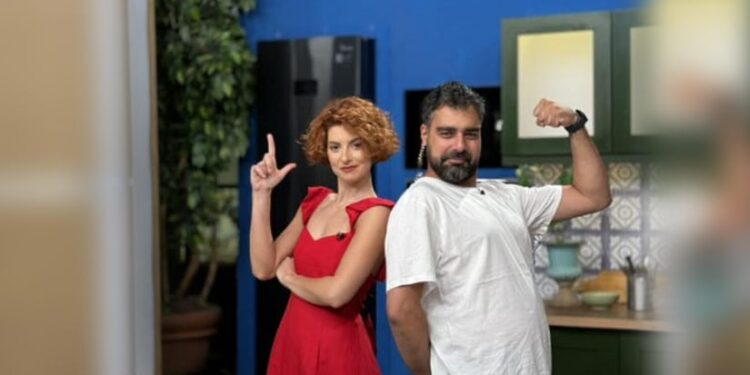 ტელეწამყვანებმა ანა კოშაძემ და ვახო კანდელაკმა პროტესტის ნიშნად “რუსთავი 2” დატოვეს