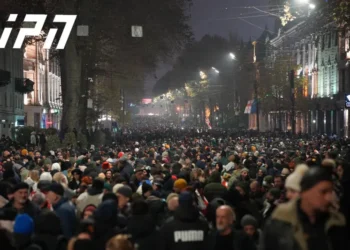 რუსთაველის გამზირზე საპროტესტო აქცია გრძელდება – ჭიჭინაძისა და 9 აპრილის ქუჩებზე მხოლოდ საპატრულო და კრიმინალური პოლიციის თანამშრომლები იმყოფებიან