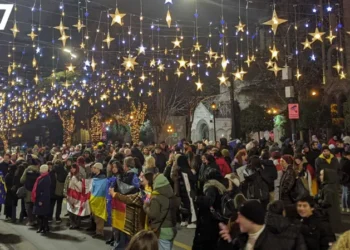 პარლამენტთან აქცია განახლდა – რუსთაველის გამზირი გადაკეტილია