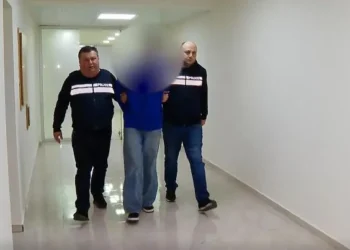 შსს-მ პოლიციაზე თავდასხმის ბრალდებით აქციის კიდევ ერთი პირი დააკავა – ჯამში, „სისხლის სამართლის კოდექსით“ 15 მომიტინგეა დაკავებული