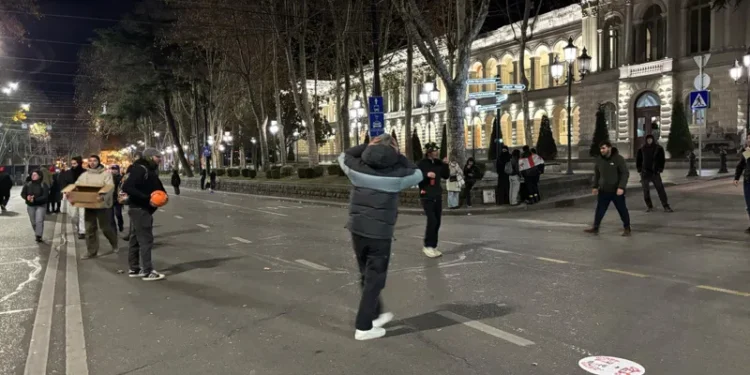 პარლამენტთან საპროტესტო აქცია დღეისთვის დასრულებულია