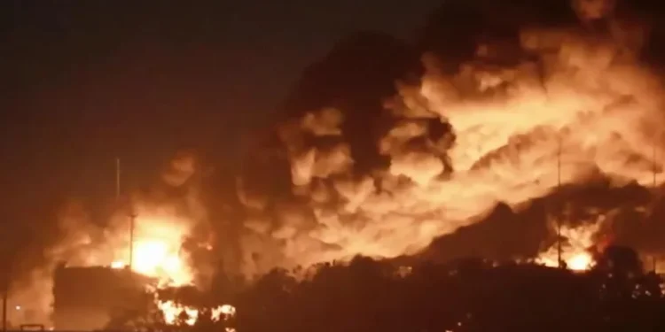 უკრაინულმა დრონებმა რუსეთის სმოლენსკის ოლქში ნავთობის საცავს დაარტყეს