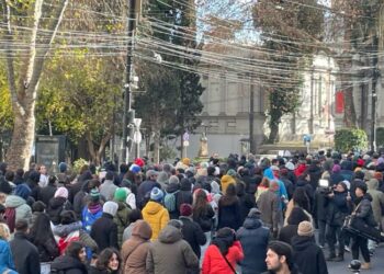 თბილისის ქუჩებში საყოველთაო გაფიცვა დაიწყო