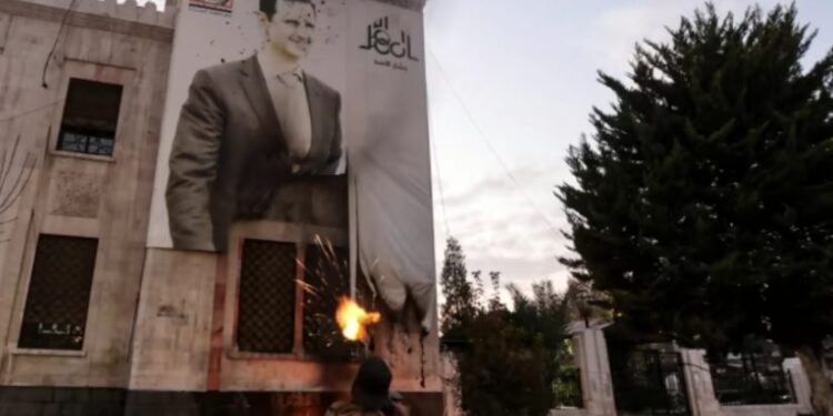 სირიის არმიის ხელმძღვანელობამ ოფიცრებს გამოუცხადა, რომ ბაშარ ასადის რეჟიმი დაემხო