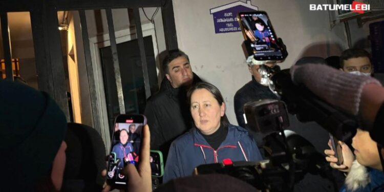 გამოცემა “ბათუმელების” ხელმძღვანელი ხელწერილის საფუძველზე გაათავისუფლეს და ხელმეორედ დააკავეს
