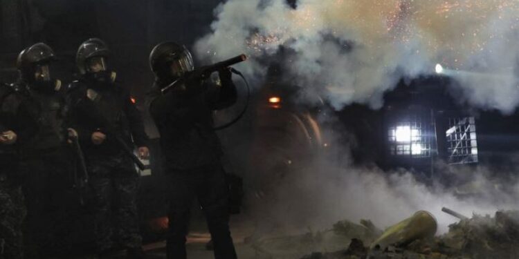 ჩეხეთი შსს-ს 3 წარმომადგენელს, საპროტესტო აქციების სასტიკ ჩახშობაში მონაწილეობის გამო, სანქციებს უწესებს