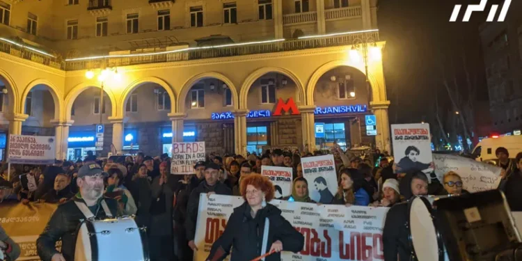 „თავისუფლება სინდისის პატიმრებს“ თბილისში რამდენიმე ლოკაციაზე მარში მიმდინარეობს