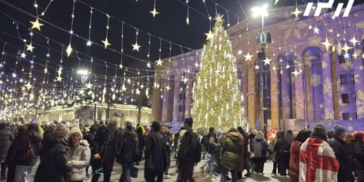 პარლამენტის წინ საპროტესტო აქცია მიმდინარეობს – რუსთაველის გამზირი გადაკეტილია